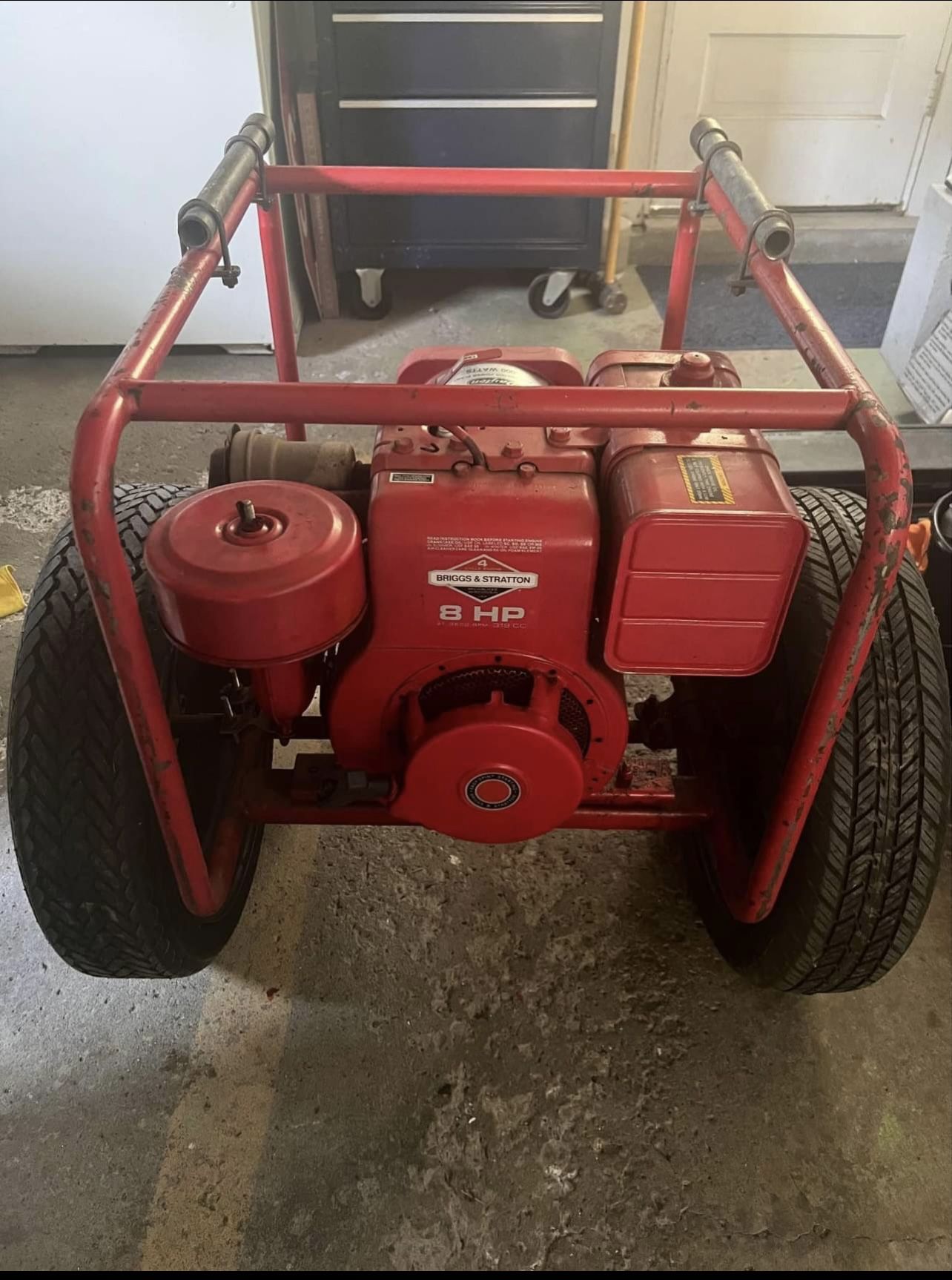 Dayton generator with briggs & Stratton motor