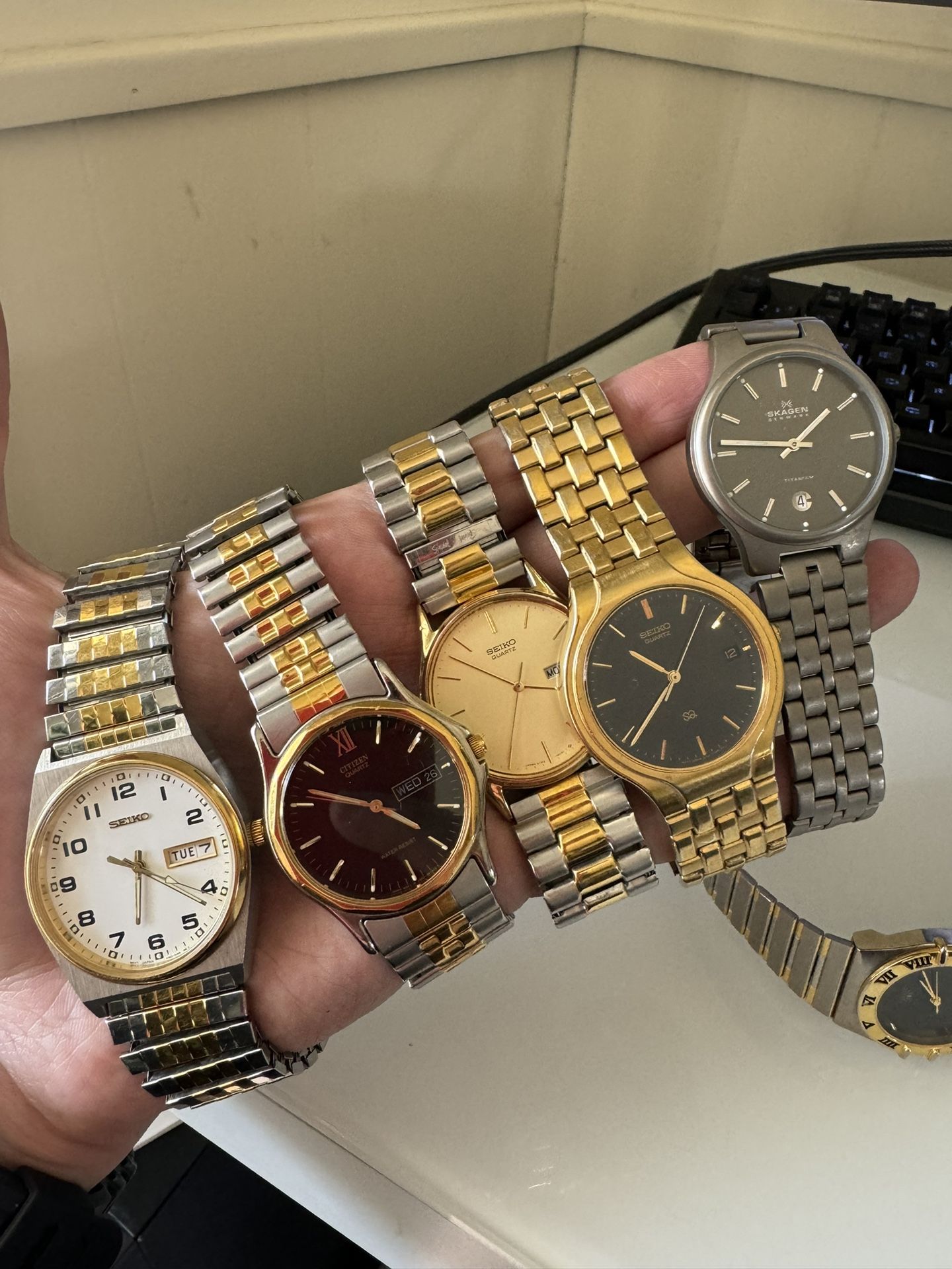 Watch Lot For Sale (seiko,citizen,skagen, Ext)