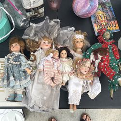 Porcelain dolls Lot