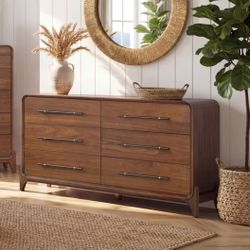 API Furniture Rockford 6-Drawer Dresser New Scratch and Dent