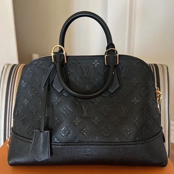 Louis Vuitton Neo Alma Empreinte