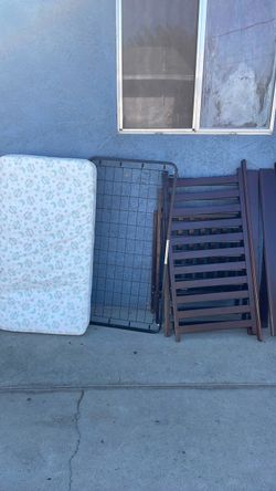 Toddler Bed Frame with Mattress