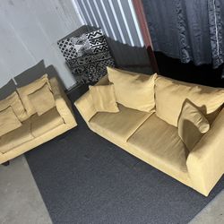 NEW ARRIVAL ‼️ 2pc loveseat And Sofa Set W/ Pillows 