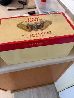 Cigar Humidor & Accessory Bundle – AJ Fernandez, Rocky Patel, Alec Bradley