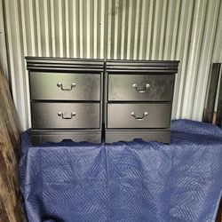 Three piece dresser set