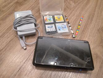 Black And Gray Nintendo 3ds