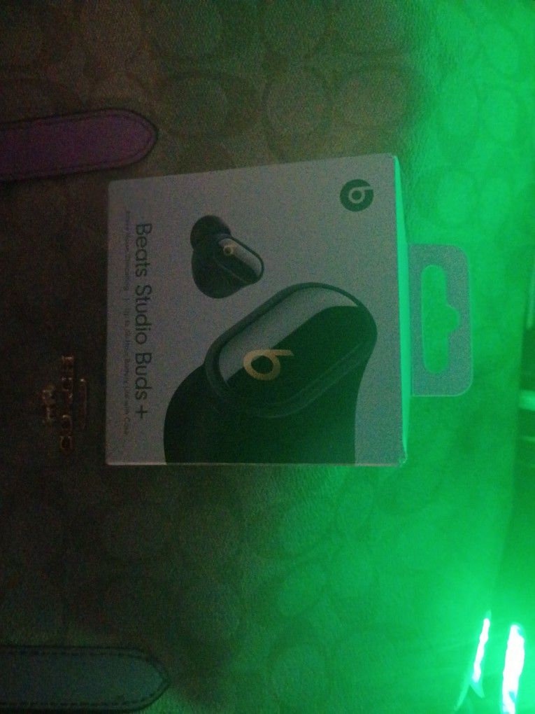 Beats Studio Buds+
