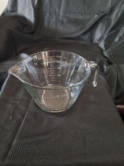 The Pampered Chef  Classic Batter Bowl