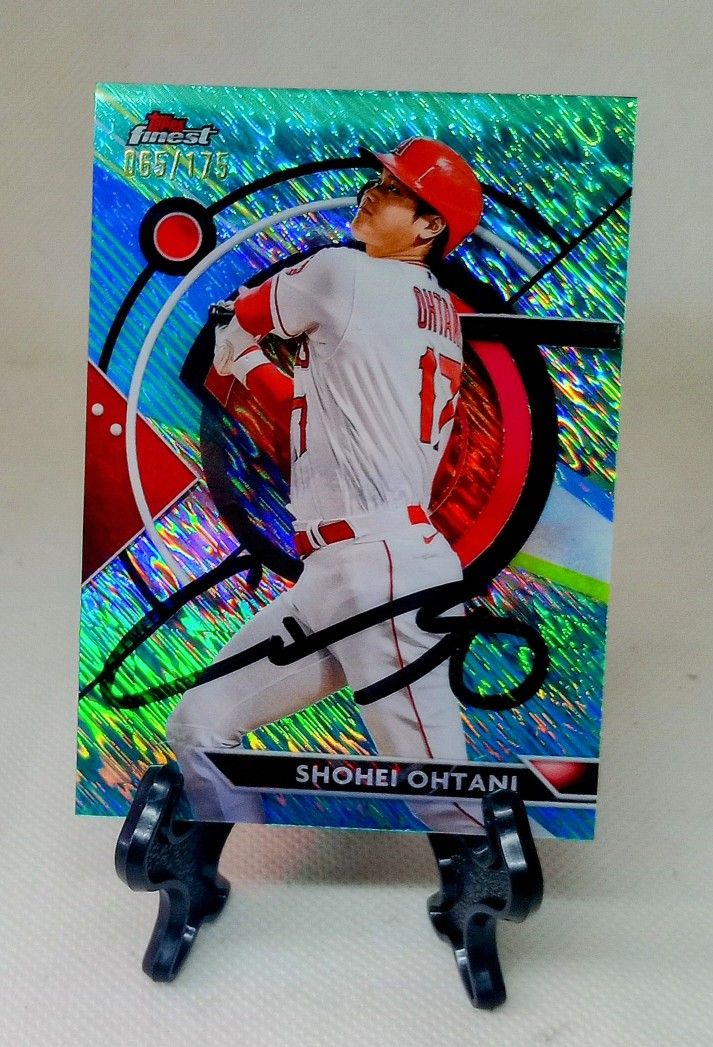 2023 Topps Finest Shohei Ohtani Aqua Shimmer/175 - Hand Signed