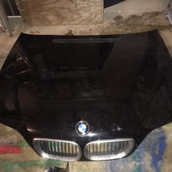 2003 BMW 325i Hood