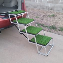 Dog Stairs For Trucks, Trailers & SUV
