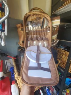 Picnic Backpack For Four Person