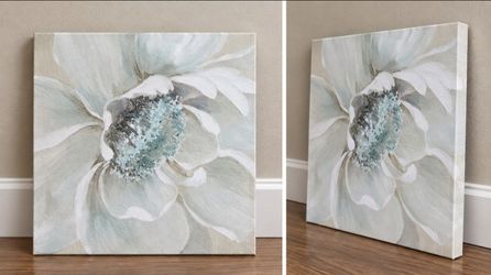 Blue flower wall art
