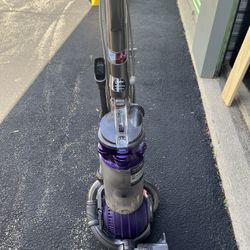 Dyson Vacuum Cleaner 