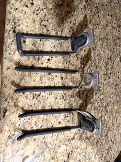 hose hook satin nickel