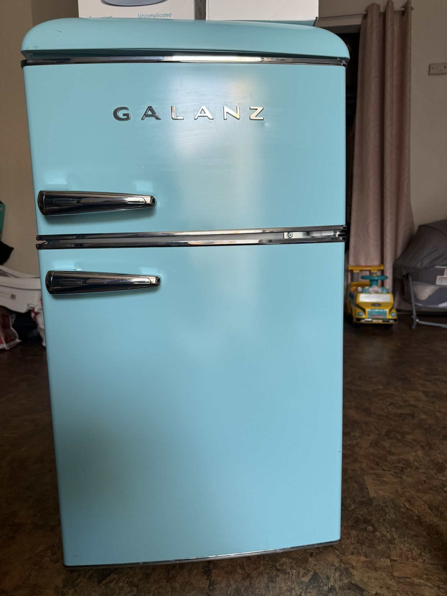 Galanz Mini Fridge