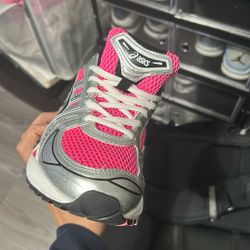 pink asics gel