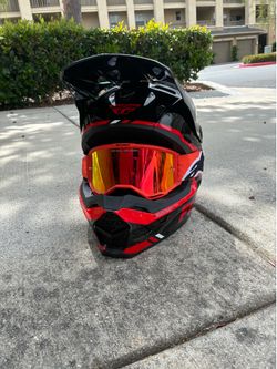 Fly racing kinetic verdict motocross helmet with red alpine stars goggles