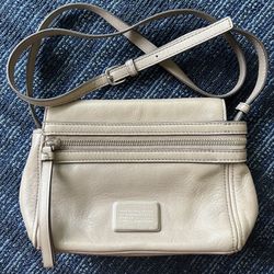 Authentic Marc by Marc Jacobs Leather Adjustable Crossbody Purse Taupe