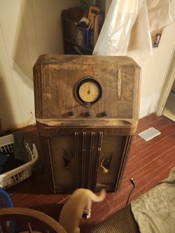 Old Philco 1938 Radio