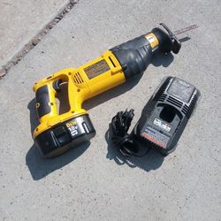 DeWalt 18 Volt Saw Zall