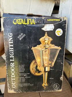 Outdoor mount light