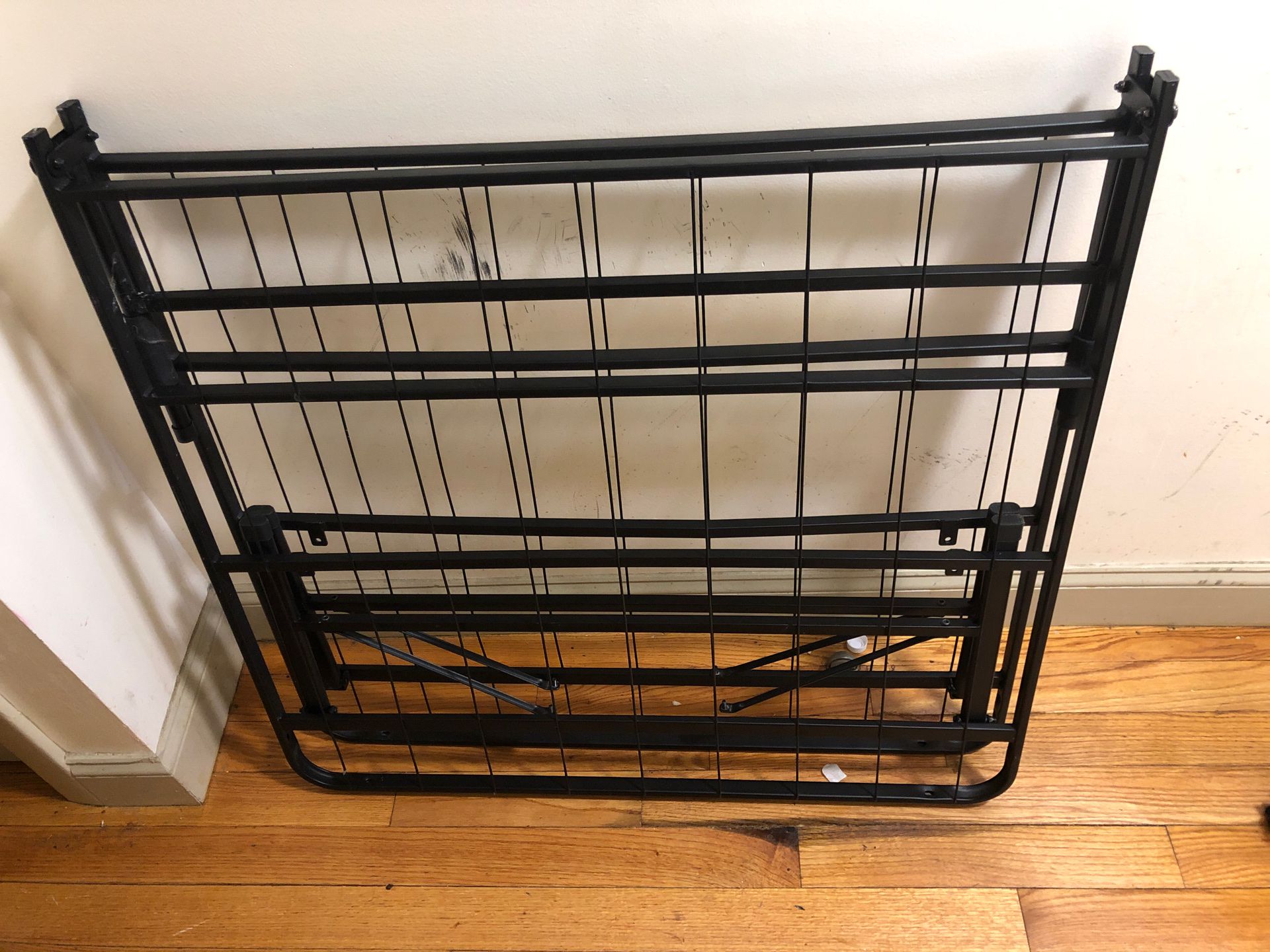 Twin metal bed frame/foundation