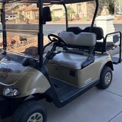 E-Z Go Golf Cart