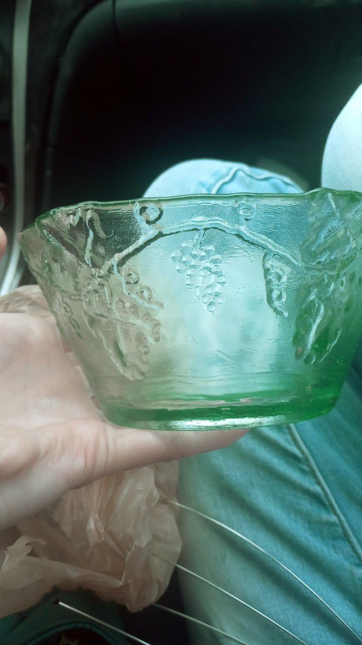 Vintage Depression Glass Fruit Bowl