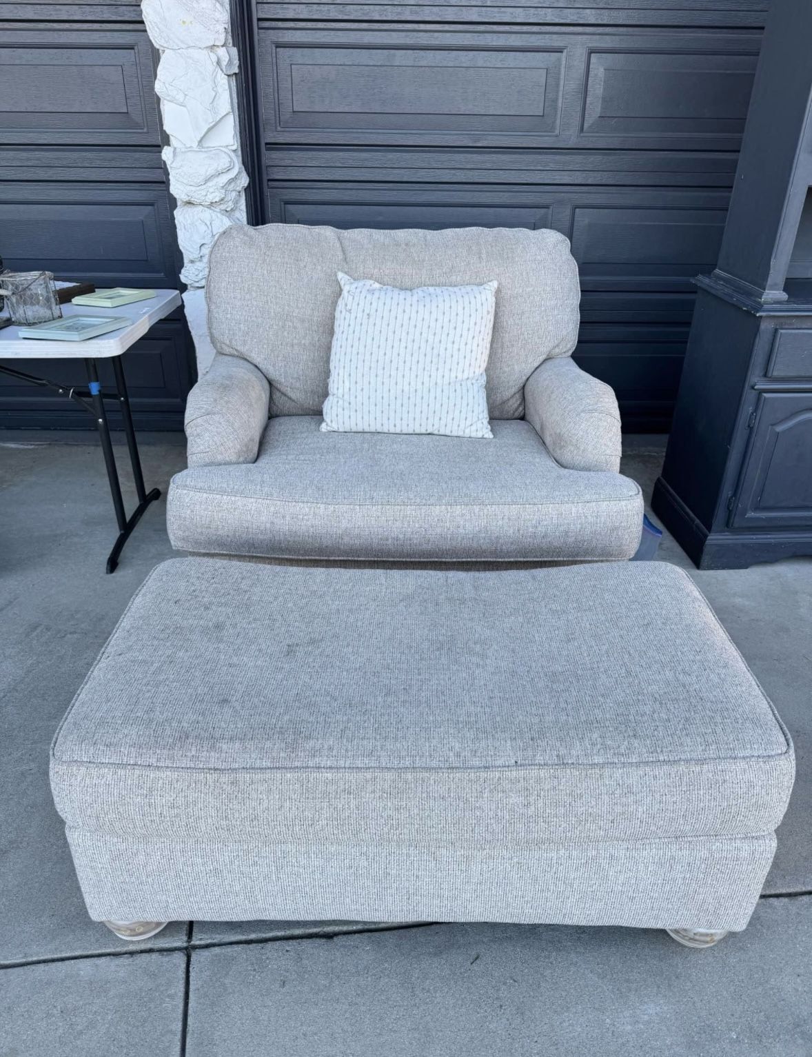 Oversized Couch Chair And Ottoman