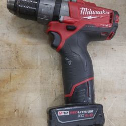 Milwaukee 2404-20 M12 12V 1/2" (13mm) Hammer Drill/Driver W 4/AH BATTERY USED. TESTED. IN A GOOD WORKING ORDER. 