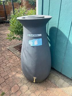 Algreen EcoCascata 65-Gallon Decorative Rain Barrel with Planter Top