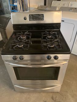 Gas stove Frigidaire good condition 90 days warranty Estufa gas Frigidaire buenas Condiciones 90 dias de Garantia