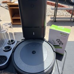 Roomba i3