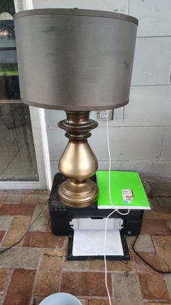 Very nice tall lamp great condition I have to exactly alike
