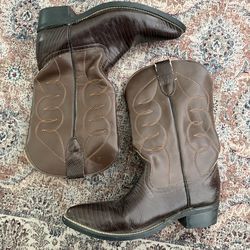Women’s cowboy boots
