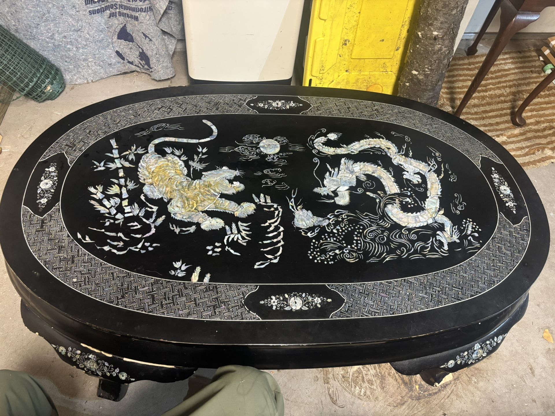 Korean Black Lacquer Mother Of Pearl Inlay Tiger And Dragon Coffee Table