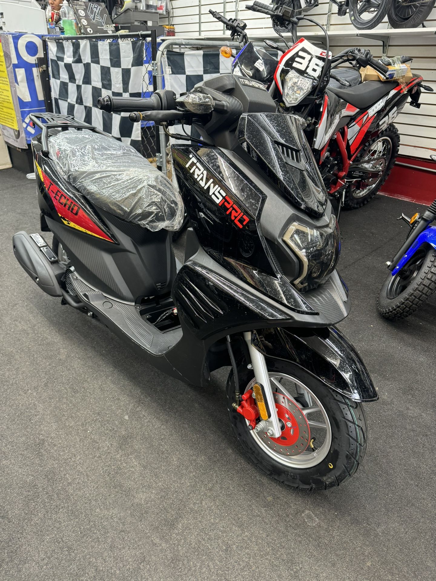 Brand New Spino 200cc Gas Scooter