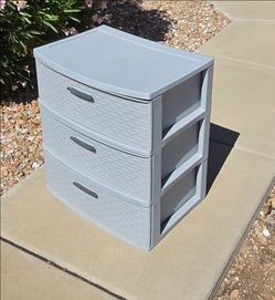 3-drawer Sterilite storage (East Mesa)