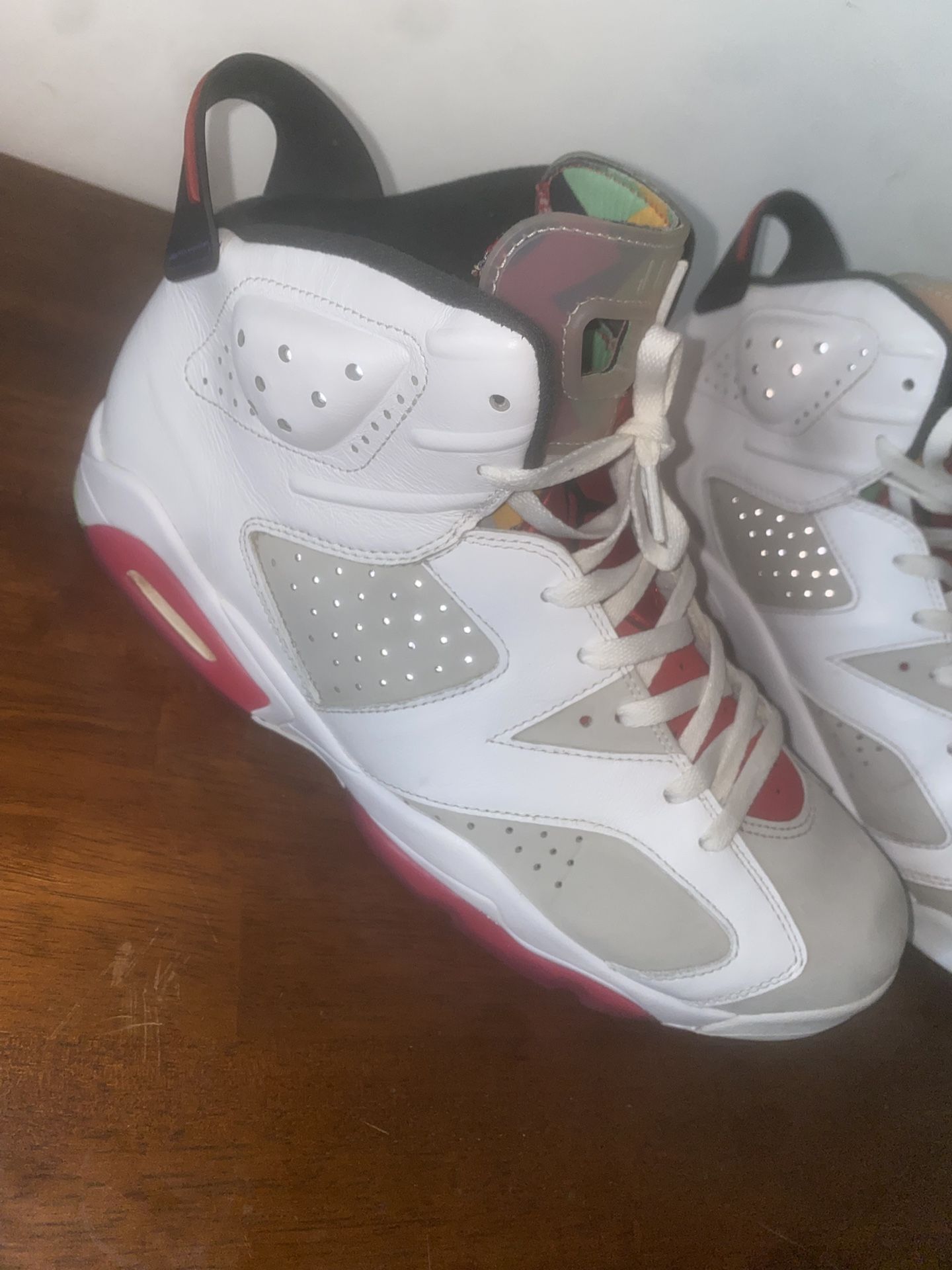 Nike Air Jordan Retro VI 6 Retro Hare Neutral Grey White True Red