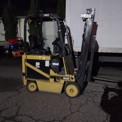Cat M30D Electric Forklift 