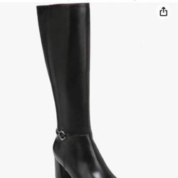 WAYLON KNEE HIGH BOOTS Size 6w Price is firm!!