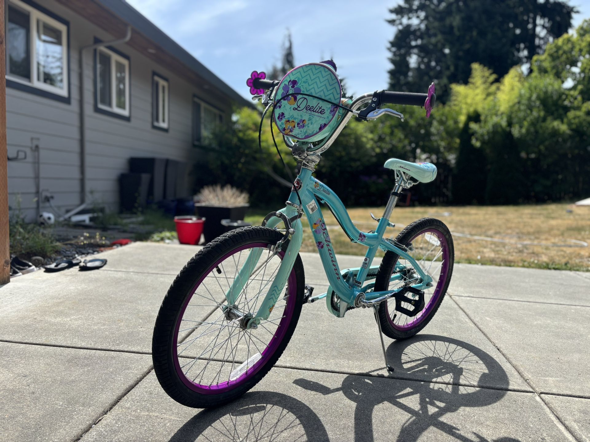 Girls Kids Bike Schwinn Deelite - 75$