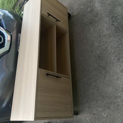 Dresser/Tv Stand