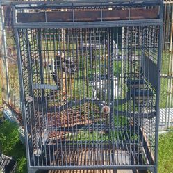Macaw/Parrot Cages