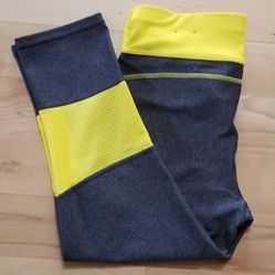 Leggings Yellow/dark Gray Small Worn once Like New 