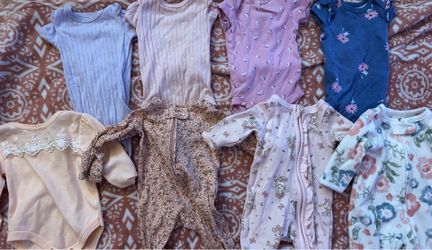 Newborn clothing bundle