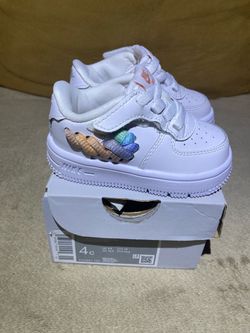 Nike Force 1 Low Easyon LV8 Size 4c