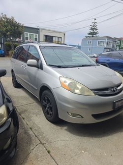 2006 Toyota Sienna