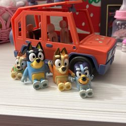 Bluey With Car 4 Figurines